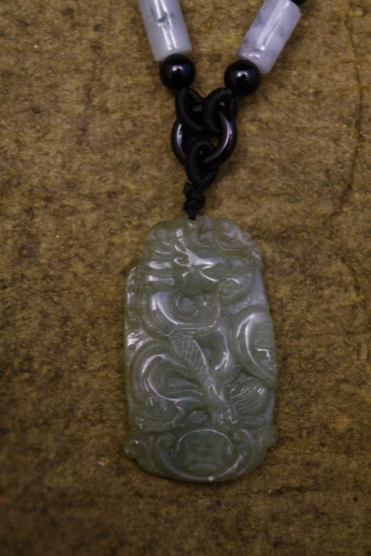 Halskette Anhänger Jade Stein Drachen 2