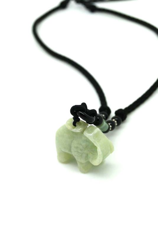 Halskette Anhänger Jade Stein Elefant 4