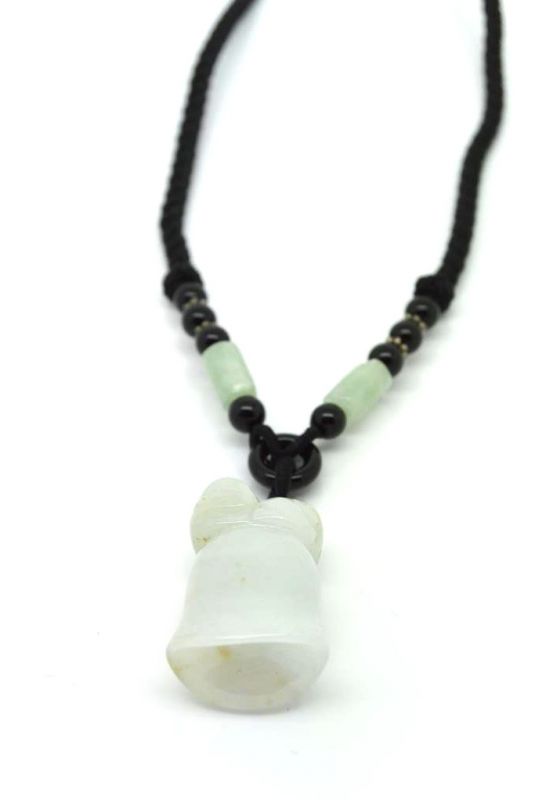 Halskette Anhänger Jade Stein Glocke 2