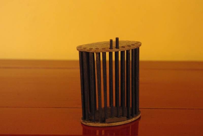 Hölzerne Grillenkäfige Oval 5
