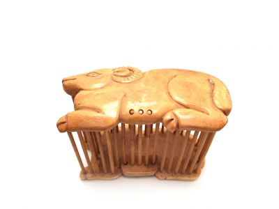 Grillenkäfige aus Knochen Steinbock