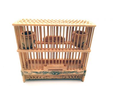 Sehr grosser Grillenkäfige aus Knochen