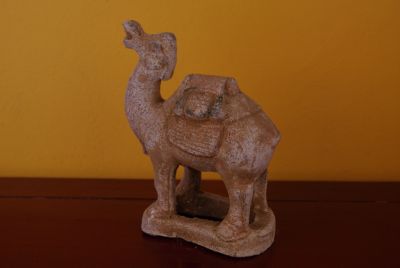 Statue Chinoise en terre cuite Petit Dromadaire Statue Chinoise en terre cuite Petit Dromadaire