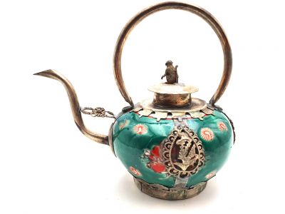 Chinesische Teekanne aus Porzellan Grün