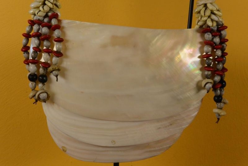 Indonesian Decoration Necklace - Indonesian mother-of-pearl 2