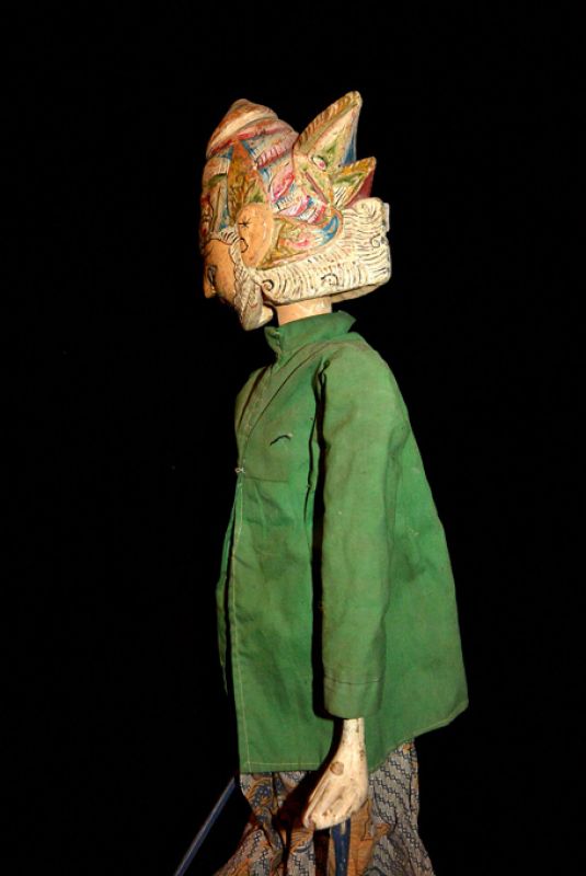 Click thumbnail to enlarge and hover over the picture to zoom Indonesian Puppet Wayang Golek Menak 4