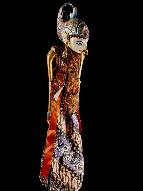 Indonesian Puppet Wayang Golek YUDISTIRA 1