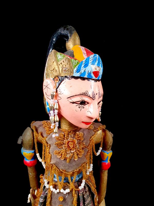 Indonesische Stabpuppenspiel Wayang Golek Subadra 2
