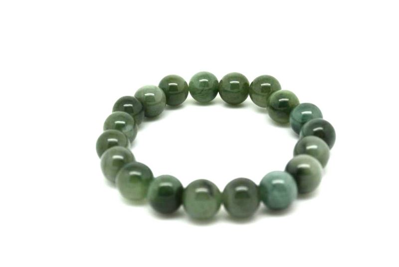 Jade 19 Beads Bracelet Dark Green 2