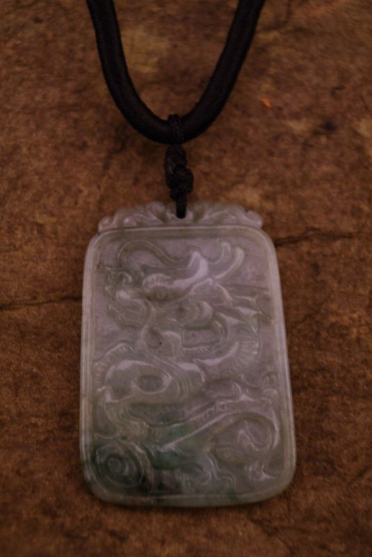 Jade Anhänger Drache 2