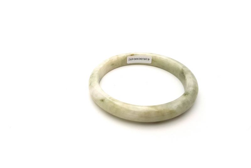 Jade-Armband Klasse A 5,9cm - Weiß mit grünen Akzenten 3