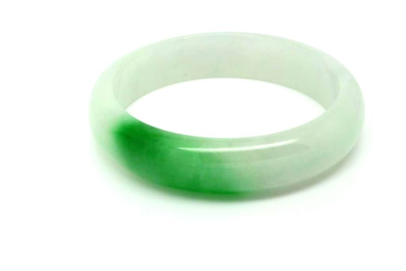 Jade-Armband Klasse A Weiß und grün 5 8cm 2