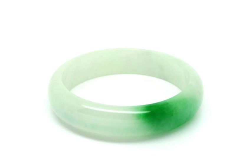 Jade-Armband Klasse A Weiß und grün 5 8cm 4
