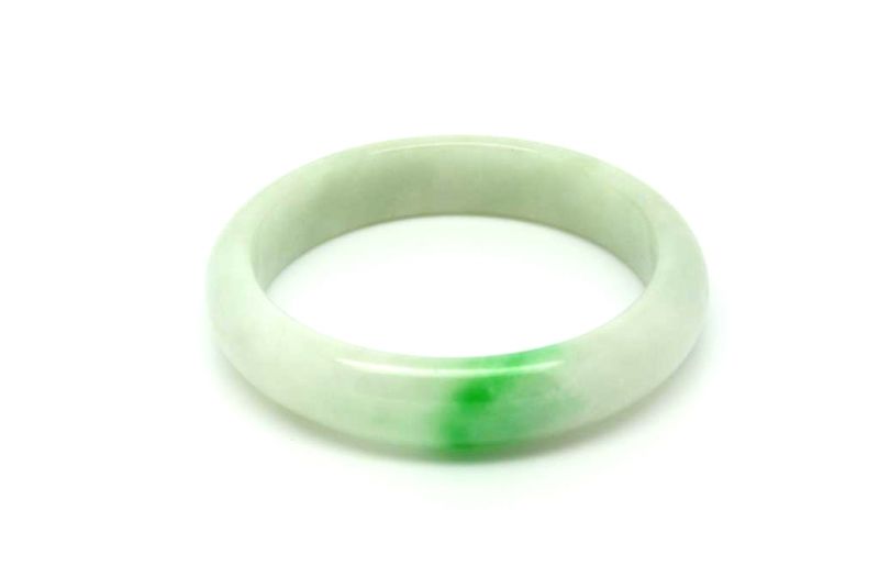Jade-Armband Klasse AWeiß und grün 5 8cm 2