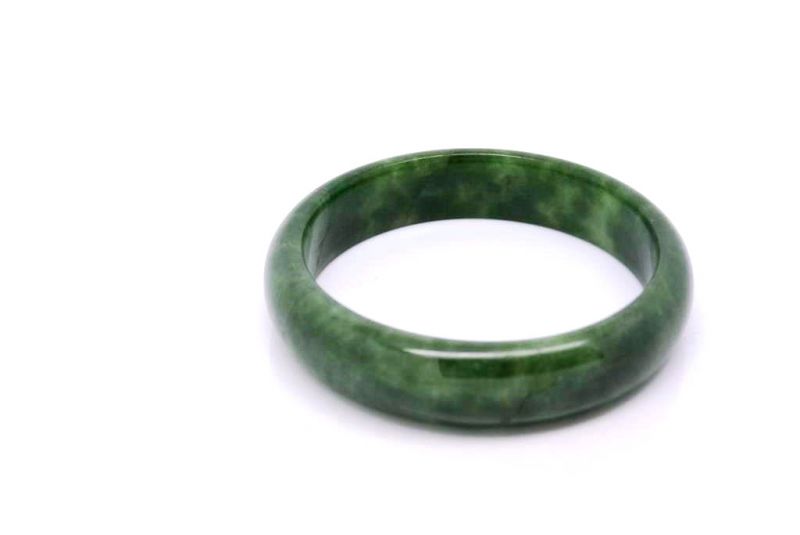 Jade Armbänder 3