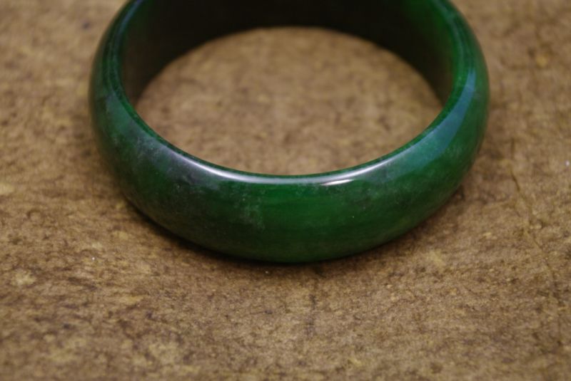 Jade Armreif 5 8cm 2