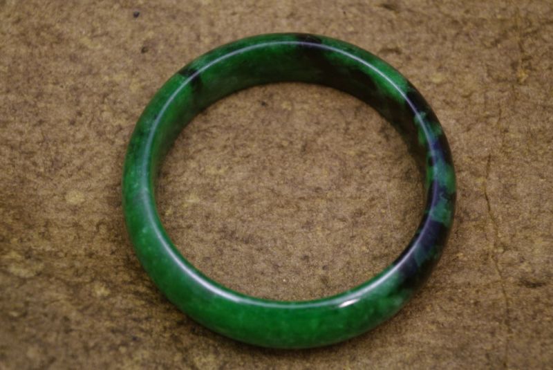 Jade Armreif dunkelgrün 5 8cm 2