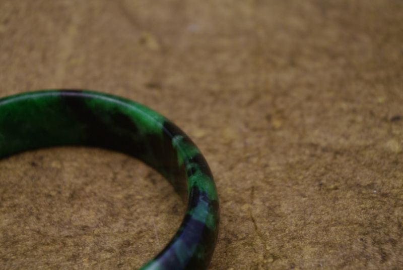 Jade Armreif dunkelgrün 5 8cm 3