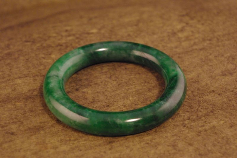 Jade Armreif dunkelgrün Klasse A 5.8cm 5