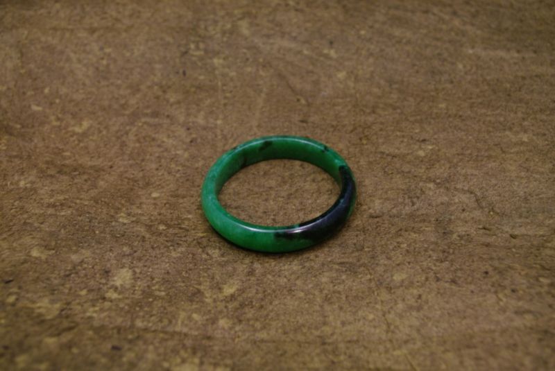 Jade Armreif dunkelgrün Klasse A 2