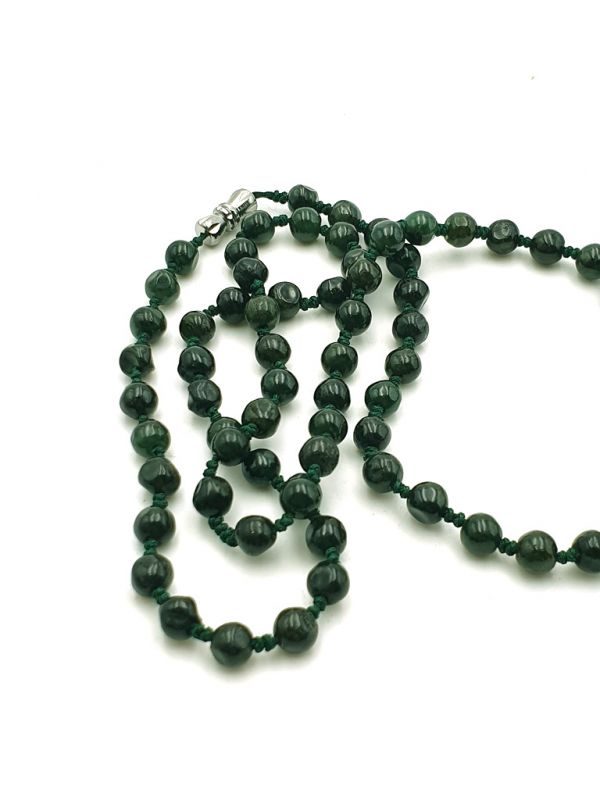 Jade Necklace 62 Beads 4