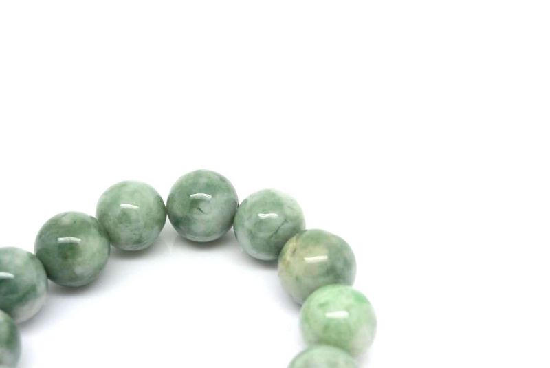 Jade Perlenarmbänder Grosse Perlen Weiss und Grün 3