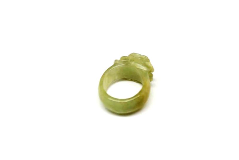 Jade Ring Größe 19 Grüne Blume 3