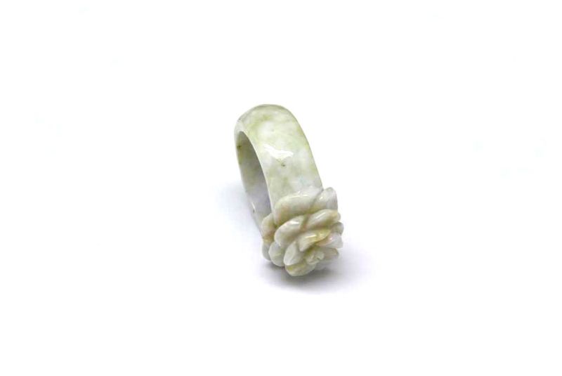 Jade Ring Größe 19 Weiße Blume 4