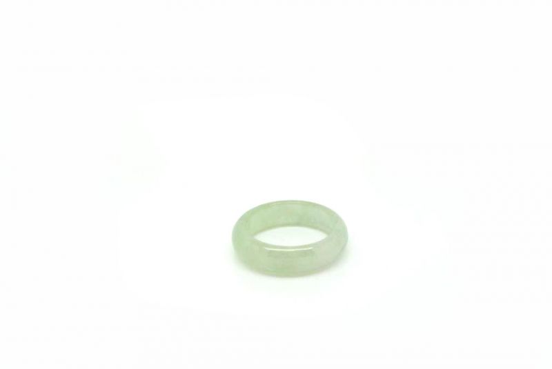 Jade Ring Weißer - Größe 17,25 - Hellgrün Transparent 2