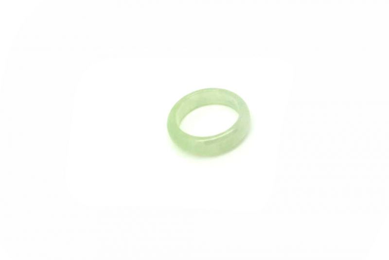 Jade Ring Weißer - Größe 17,25 - Hellgrün Transparent 3
