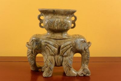 Jade Satue - Doppel Elefant