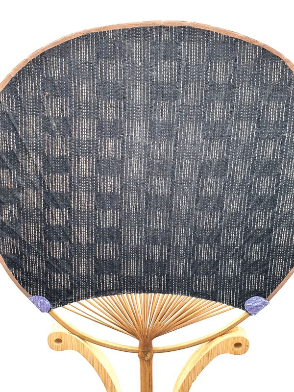 Japanese fan - Uchiwa - Wood and Fabric - Black and gray tiles 2