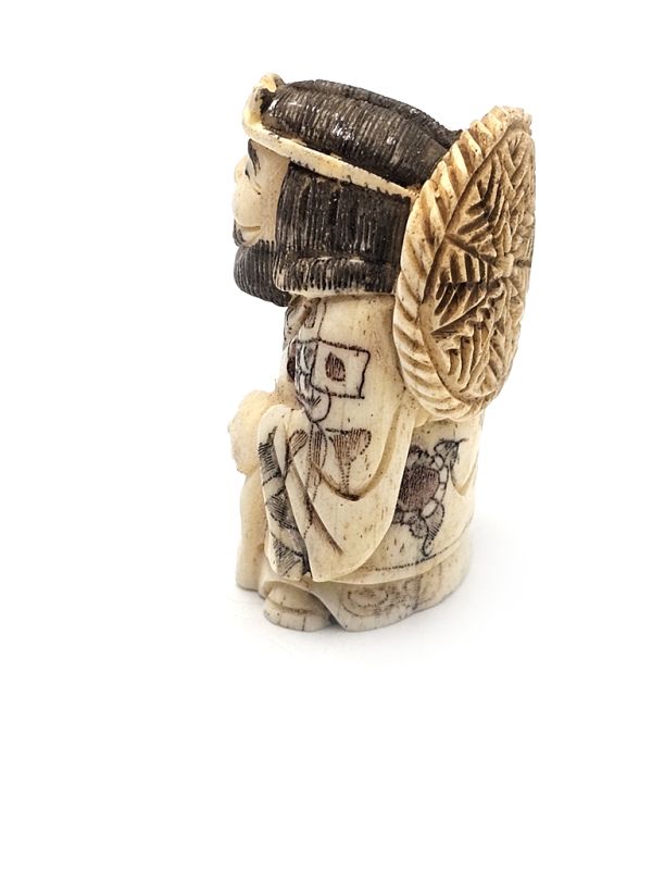 Japanischer Netsuké aus Knochen - Die Bauern der Reisfelder 2 2