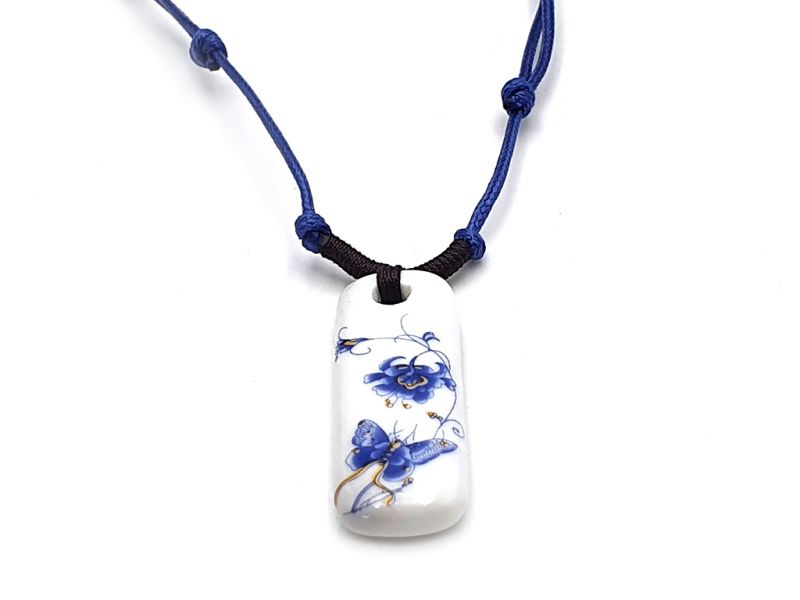 Joyería Cerámica Colección Blanco y Azul - Collar - China - Flor y mariposa 2