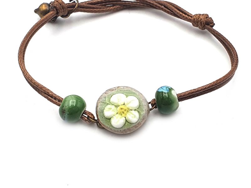 Keramik- / Porzellanschmuck - Kleines Armband - 2 Perlen + Blume 2