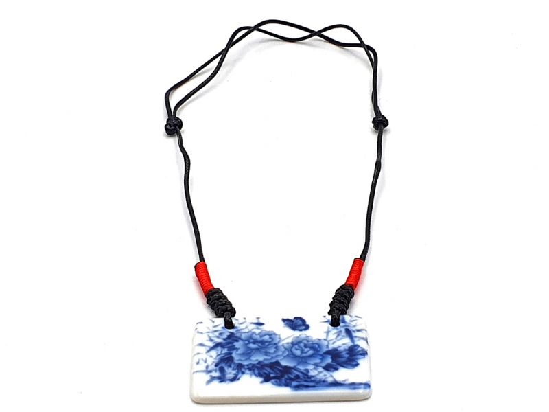 Keramik Schmuck Weiß und Blau Kollektion - Halskette - Pfingstrosenblüten 2