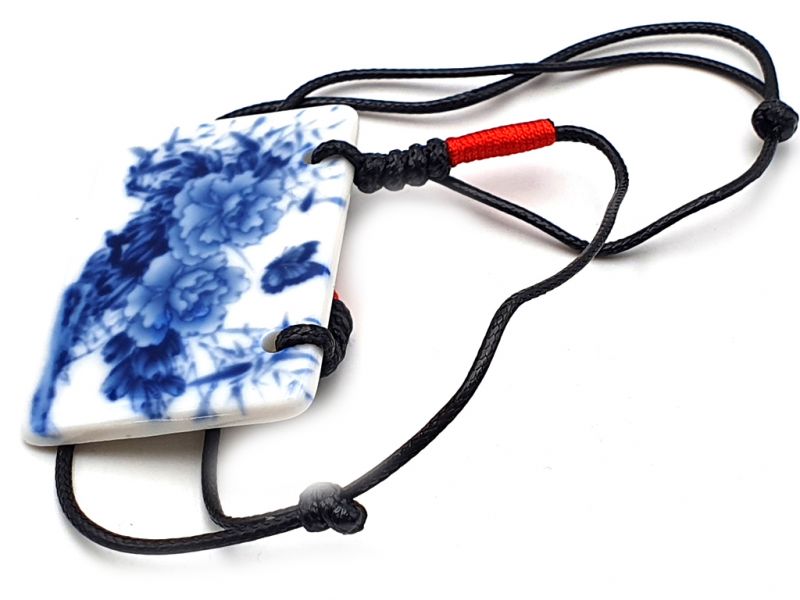 Keramik Schmuck Weiß und Blau Kollektion - Halskette - Pfingstrosenblüten 3