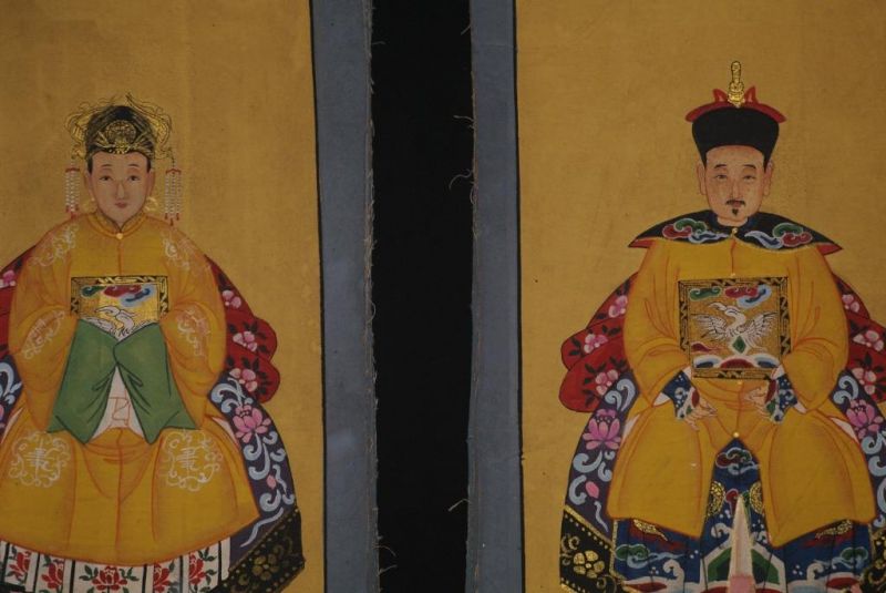 Kleine Ahnenpaare und Kaiser Chinesische Malerei Gelb 2