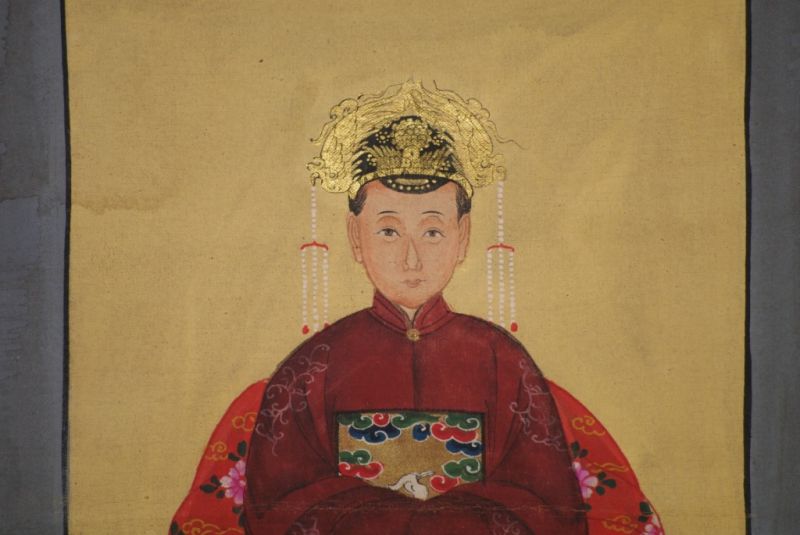 Kleine Chinesische Ahnenportraits Bordeauxrot 3