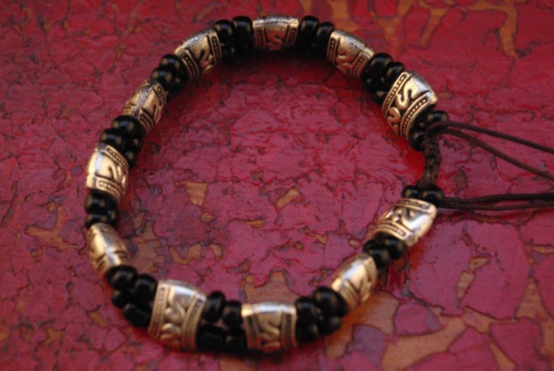 Schwarze Perlen Armband Tibet 2