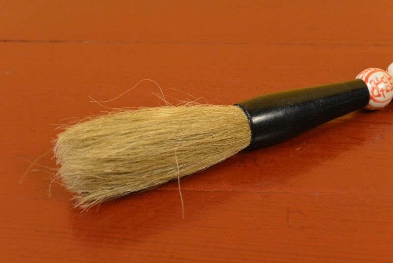 Kleine chinesische Kalligraphie-Pinsel Rote und weißen Porzellan 2