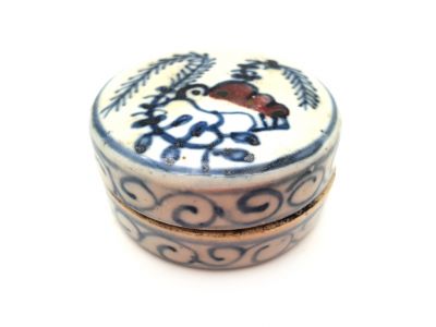 Kleine chinesische Porzellandose - Vogel