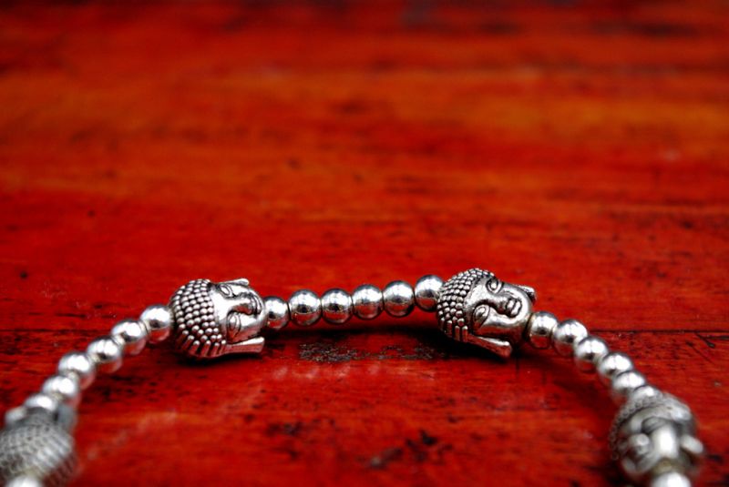 Kleine Ethnische Armband Buddha Köpfe und Perlen 4
