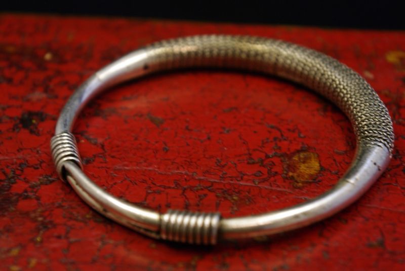 Kleine ethnische Armband Geflochtene Torque 4