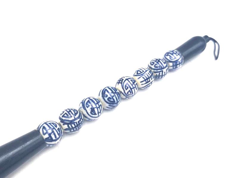 Bilder überfliegen für die vergrößerung Kleiner dekorativer chinesischer Kalligraphiepinsel - Porzellanperlen mit chinesischen Motiven 2