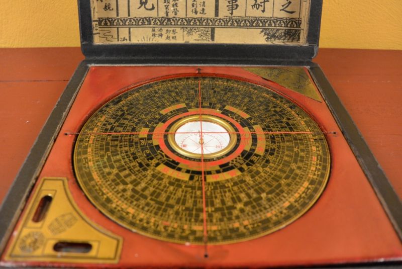 Kleiner Feng Shui Kompass Schwarz Drache und Phoenix 4