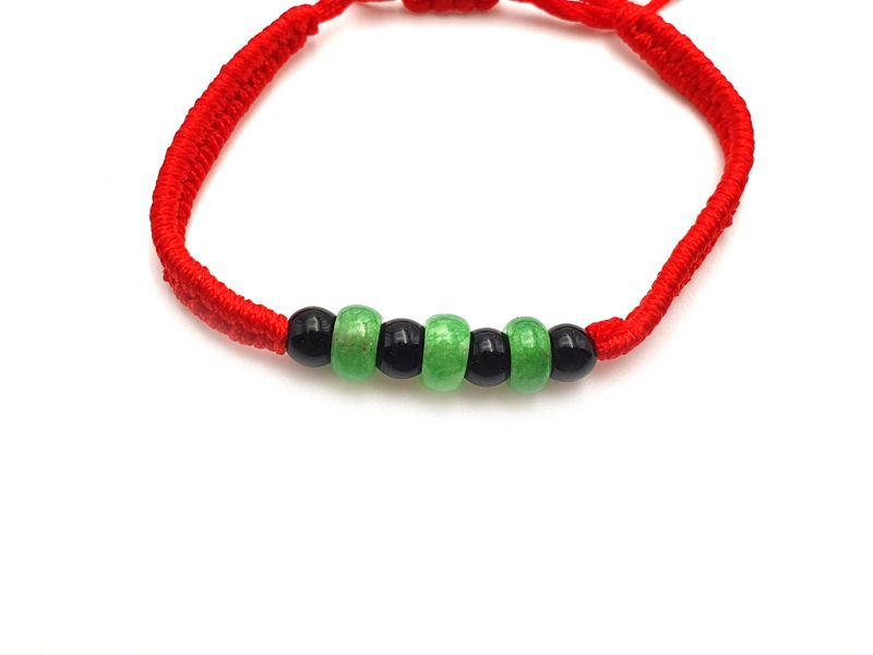 Kleines Jade Armband 3 Jadescheiben - Rote Schnur 2