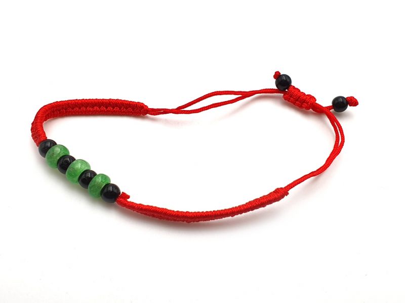 Kleines Jade Armband 3 Jadescheiben - Rote Schnur 4