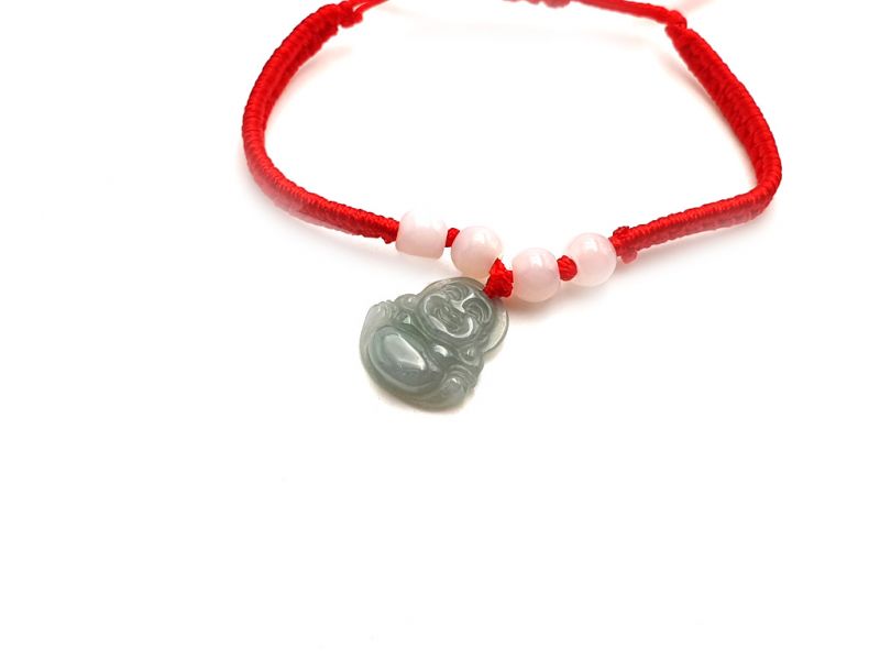 Kleines Jade Armband Lachender Buddha - rote Schnur 2