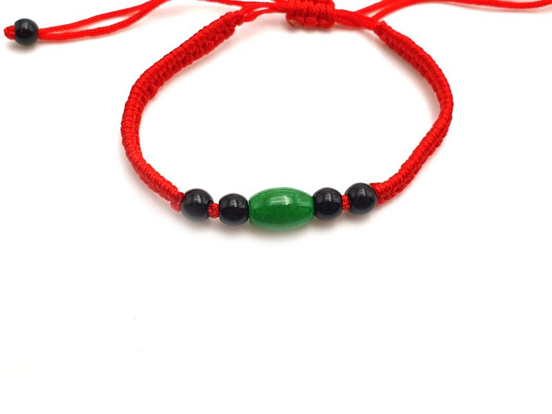 Kleines Jade Armband Ovale Jadeperle - Rote Schnur 2